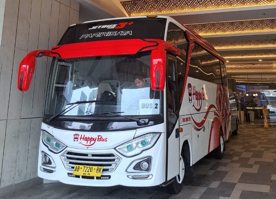 sewa bus di surabaya