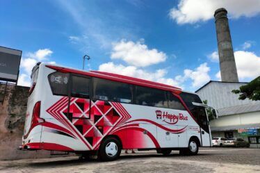 sewa bus surabaya