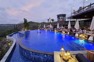 obelix sea view - tour wisata jogja