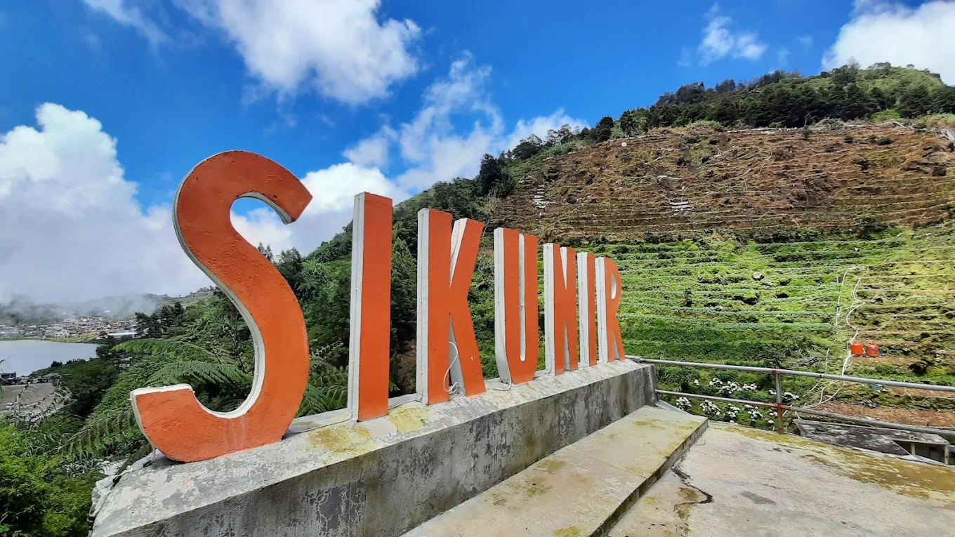 kawasan dataran tinggi dieng