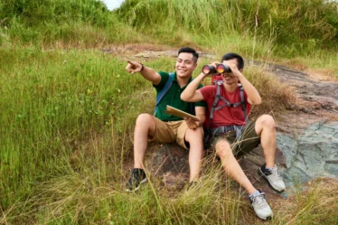 barang yang wajib dibawa saat liburan